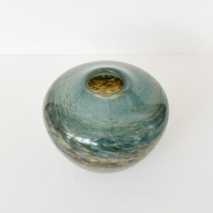 Richard Glass – Mother of Pearl Pebble Vase