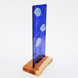Susan Dare-Williams - Glass Jellyfish Picture on Wooden stand - Image 3